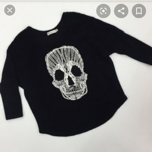 SunnyGirl Black Skull Sweater